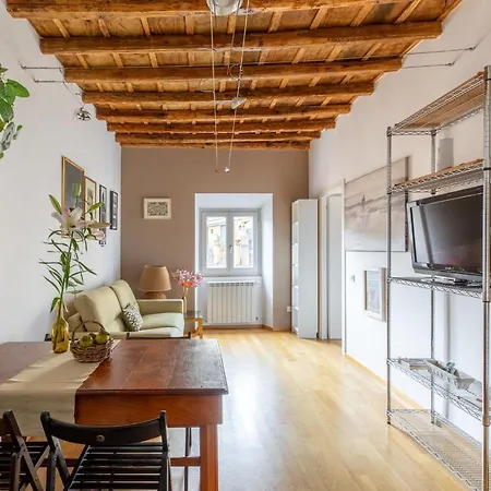 Iflat Homey In Campo De'fiori Apartment Rome